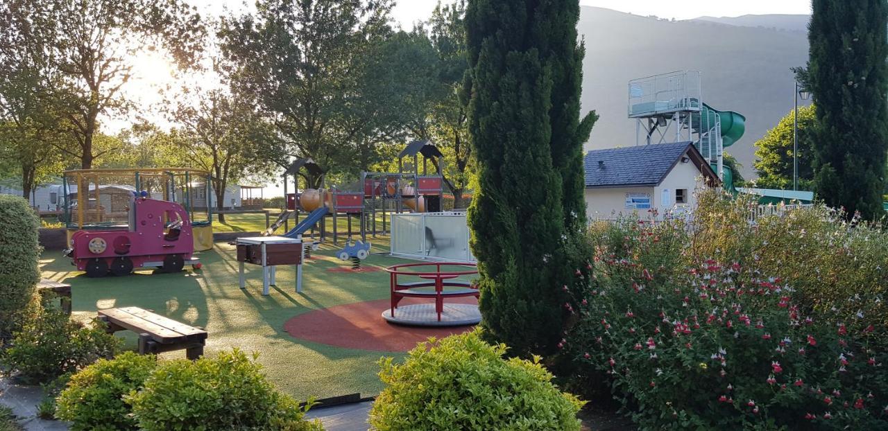 Camping Familial - Parc Aquatique - Grande Aire De Jeux A La Montagne Agos-Vidalos Exterior photo