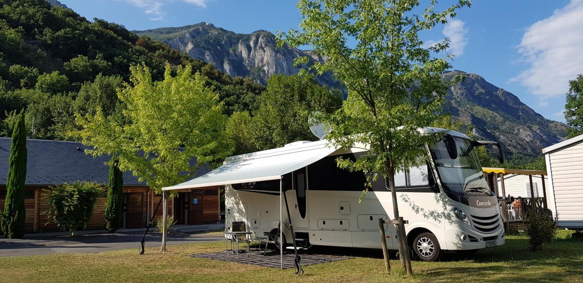 Camping Familial - Parc Aquatique - Grande Aire De Jeux A La Montagne Agos-Vidalos Exterior photo